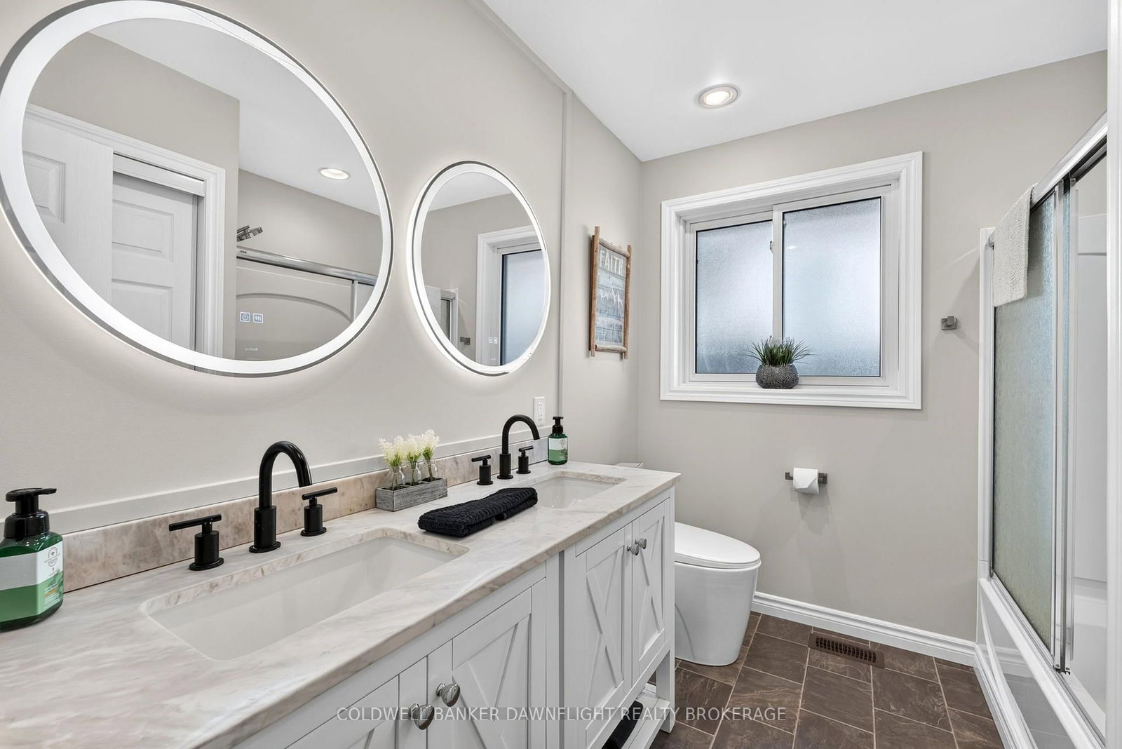76 Sanders Street W • South Huron, ON photo 28