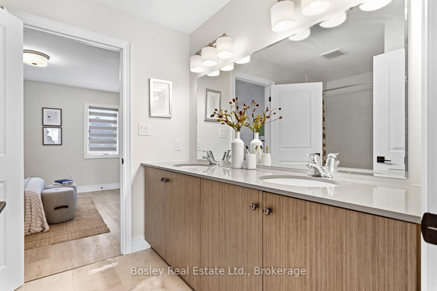 220 Strachan Street • Port Hope, ON photo 38