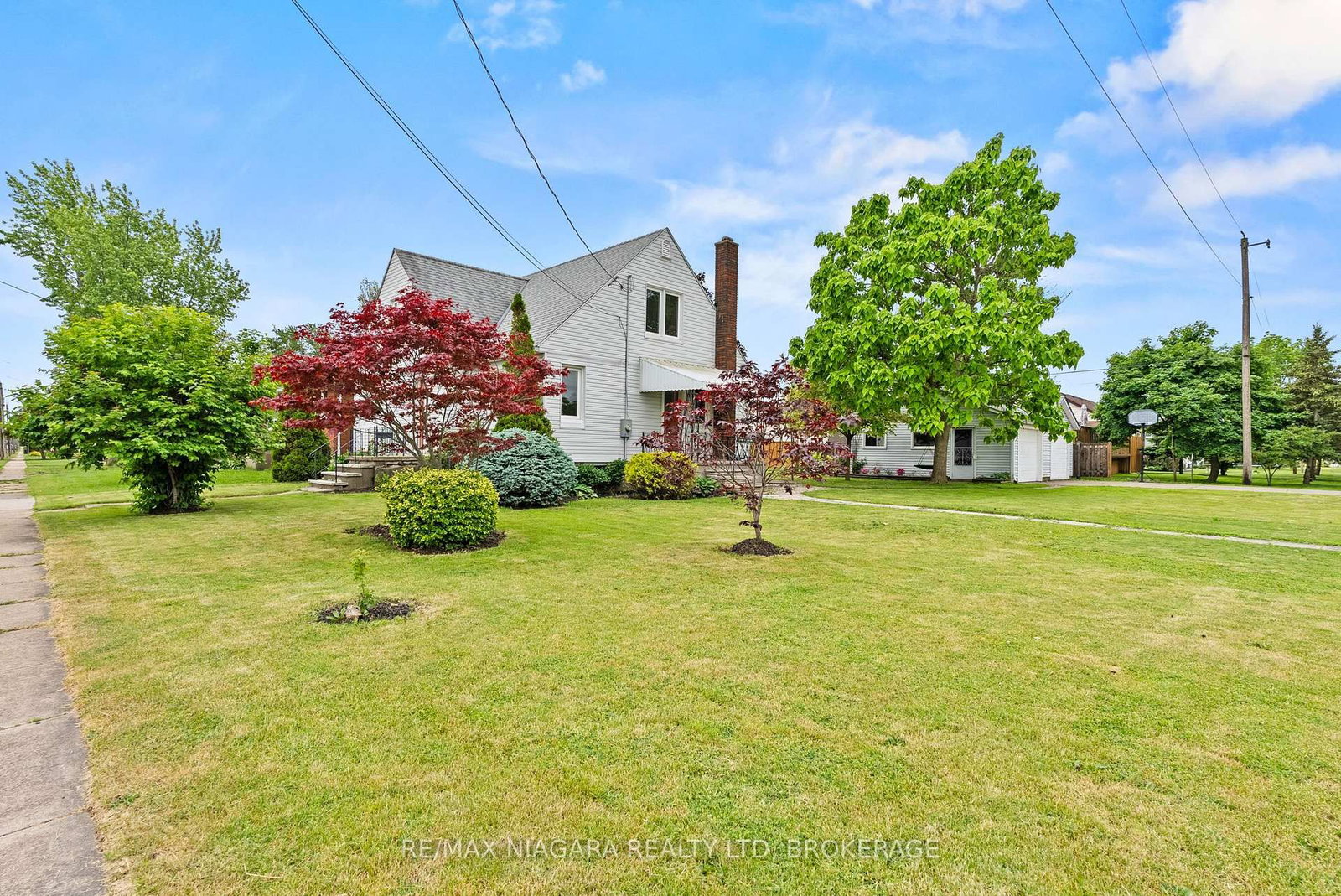 230 Wellington Street • Port Colborne, ON photo 1