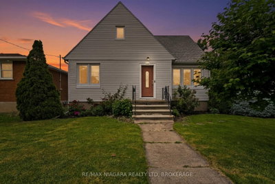 230 Wellington Street • Port Colborne, ON photo 2