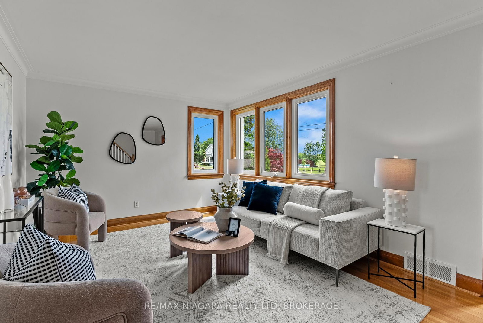 230 Wellington Street • Port Colborne, ON photo 8