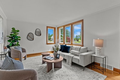 230 Wellington Street • Port Colborne, ON photo 8
