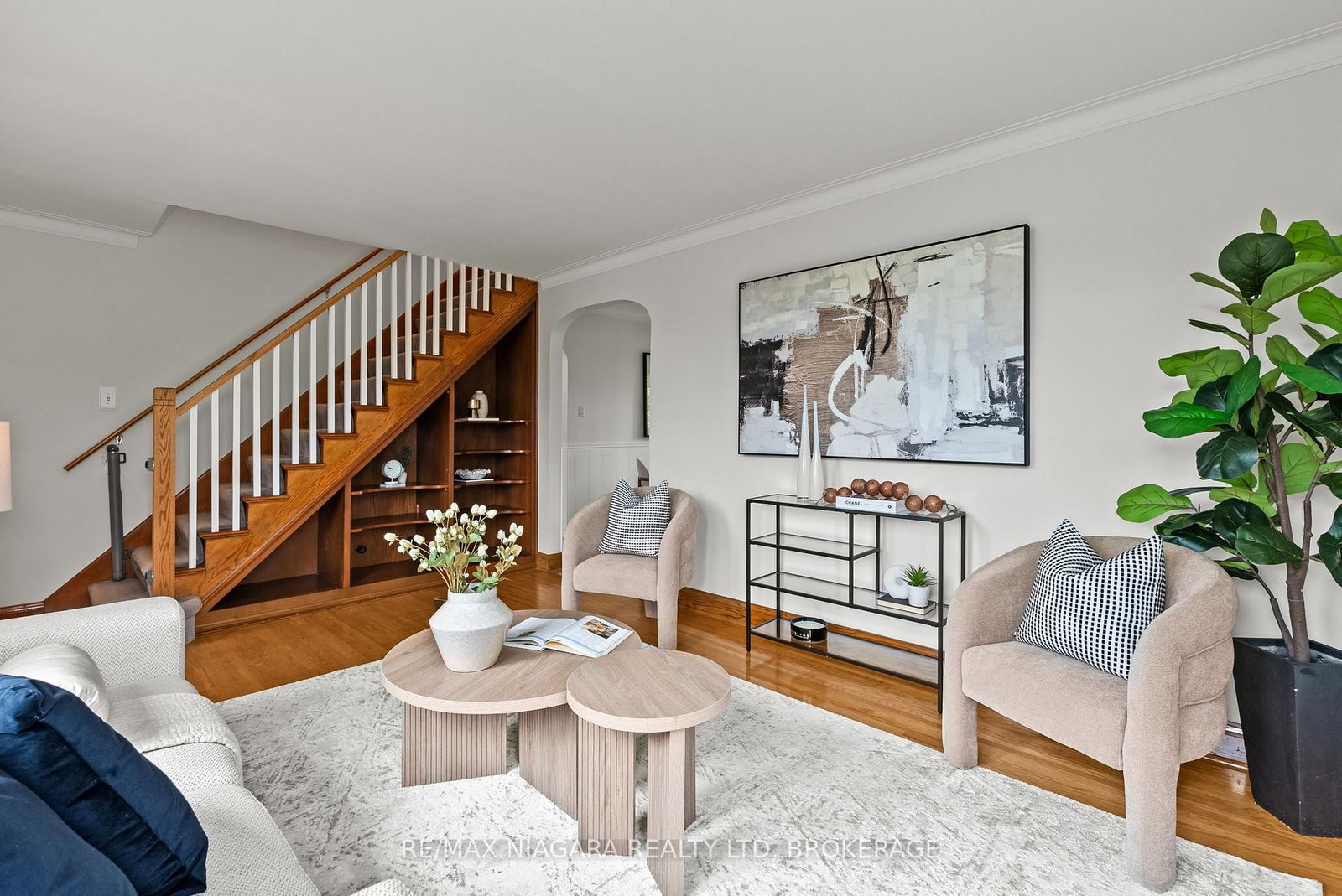 230 Wellington Street • Port Colborne, ON photo 9