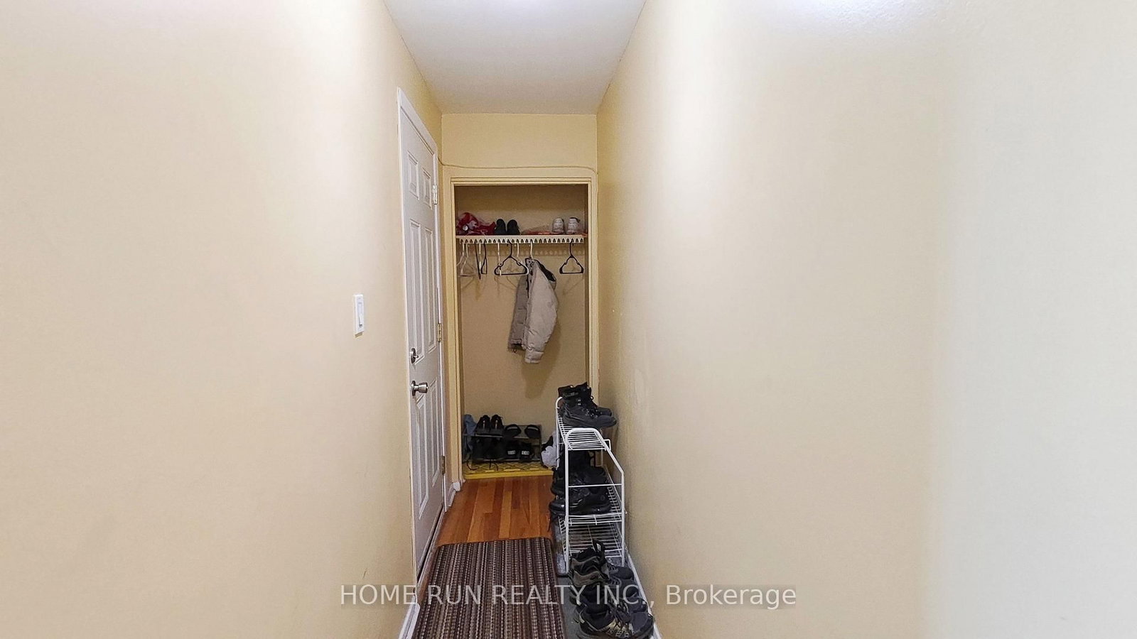 1023 Meadowlands Drive • Ottawa, ON photo 26