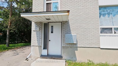 1023 Meadowlands Drive • Ottawa, ON photo 4