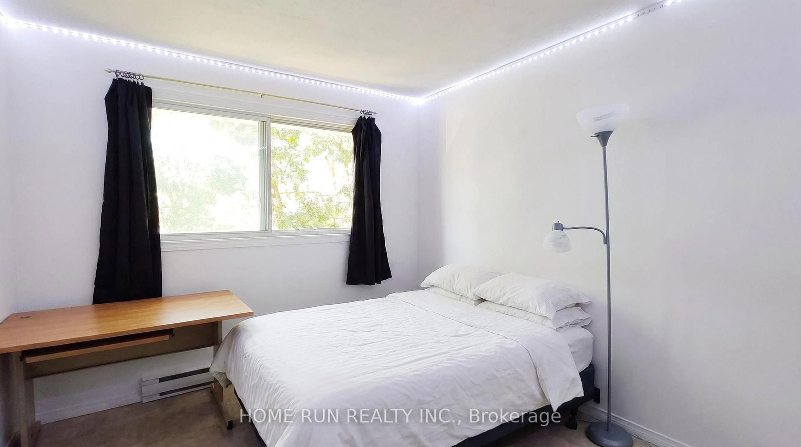 1023 Meadowlands Drive • Ottawa, ON photo 43