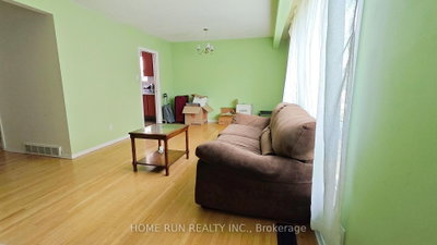 1023 Meadowlands Drive • Ottawa, ON photo 8