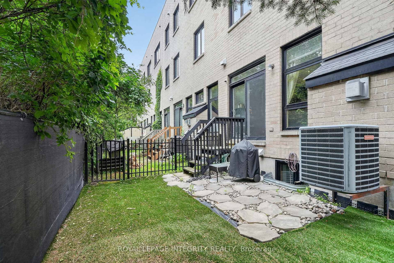 812 Petra Private • Ottawa, ON photo 44