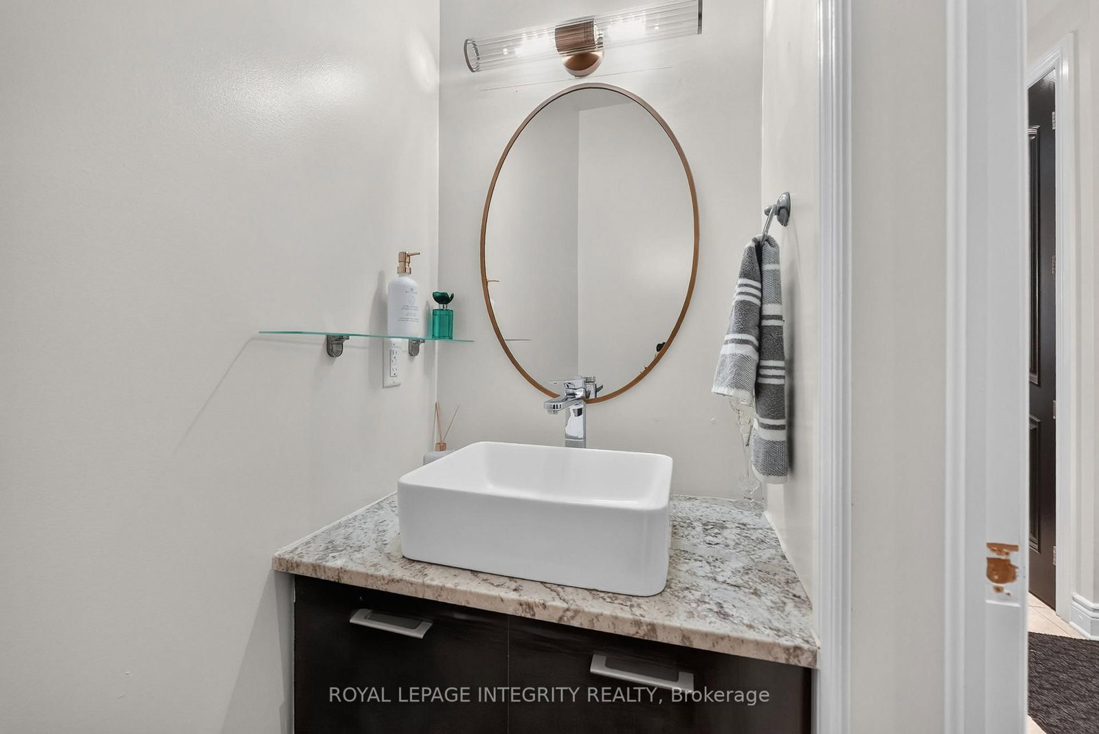 812 Petra Private • Ottawa, ON photo 5