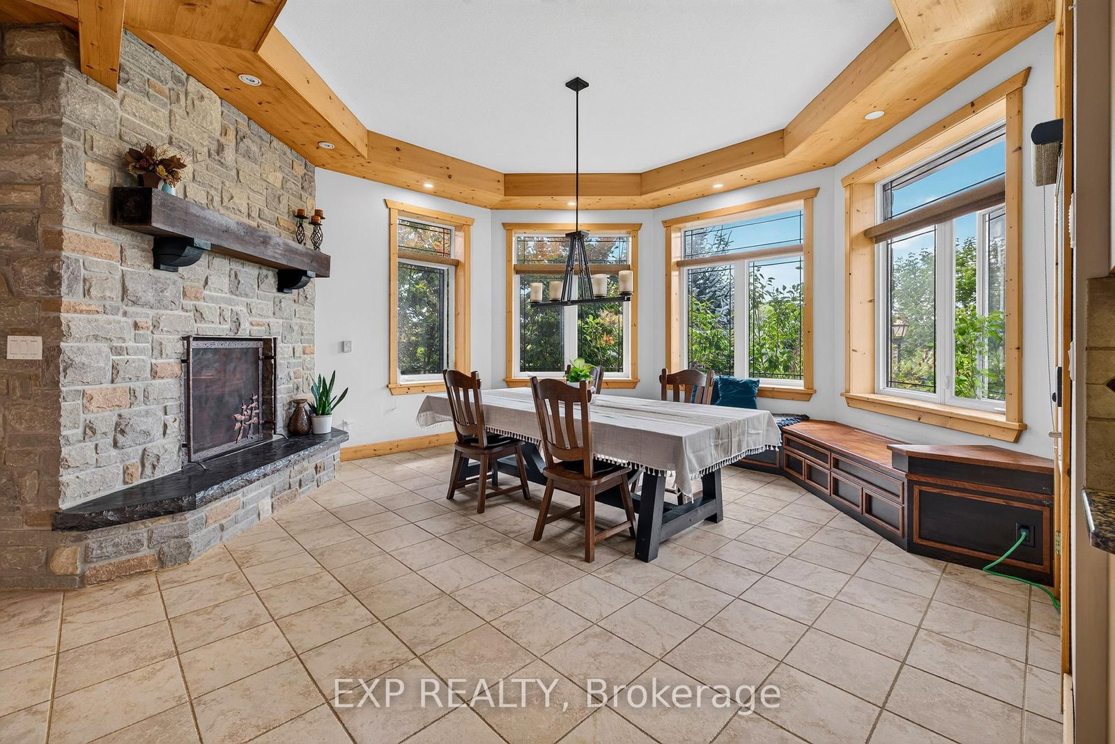 7392 Wellington Road 11 Road • Mapleton, ON photo 12