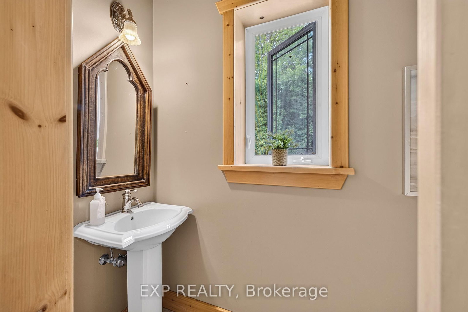 7392 Wellington Road 11 Road • Mapleton, ON photo 34