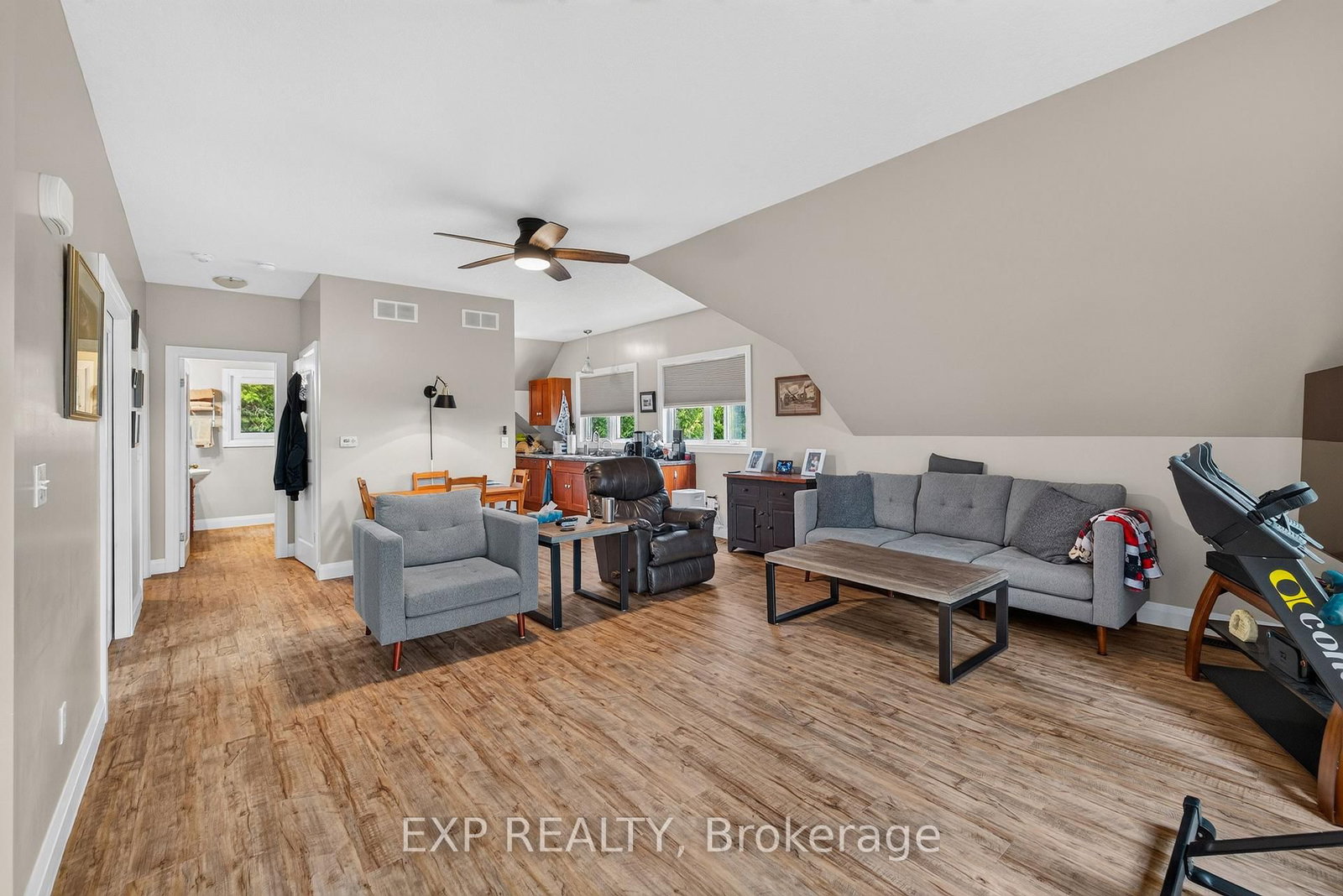 7392 Wellington Road 11 Road • Mapleton, ON photo 42