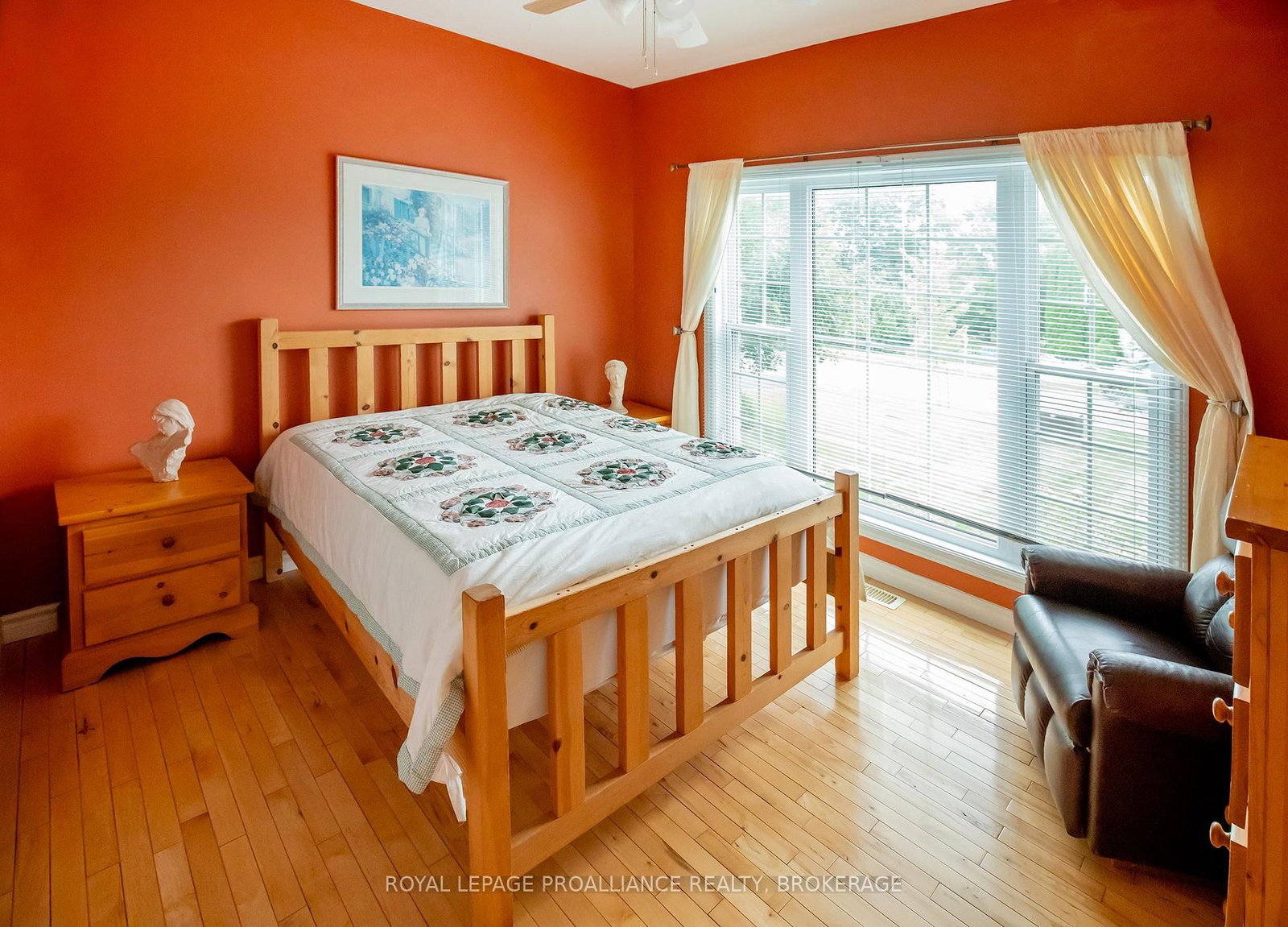 1098 Coverdale Drive • Kingston, ON photo 13