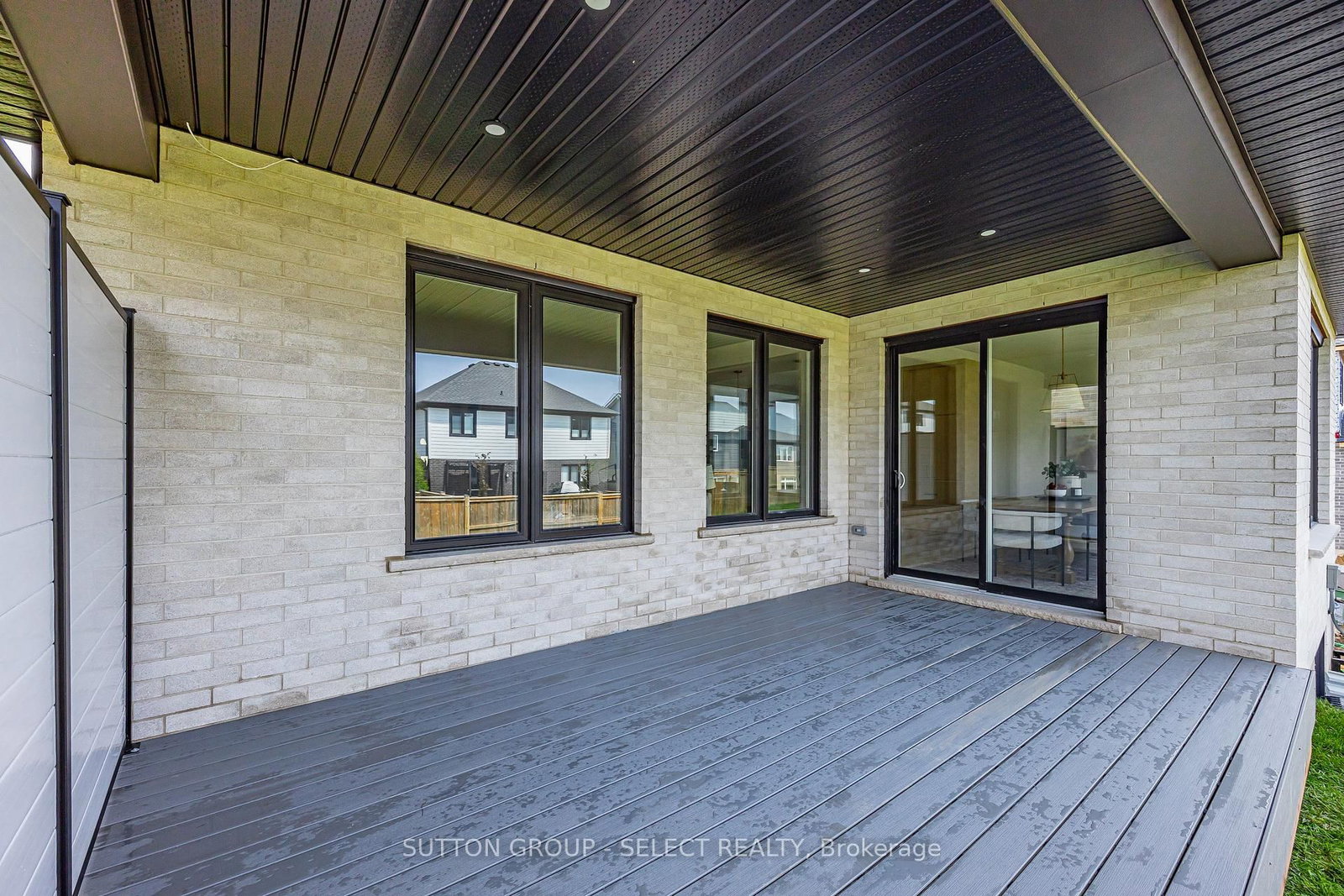 1906 Fountain Grass Drive • London South, ON photo 46
