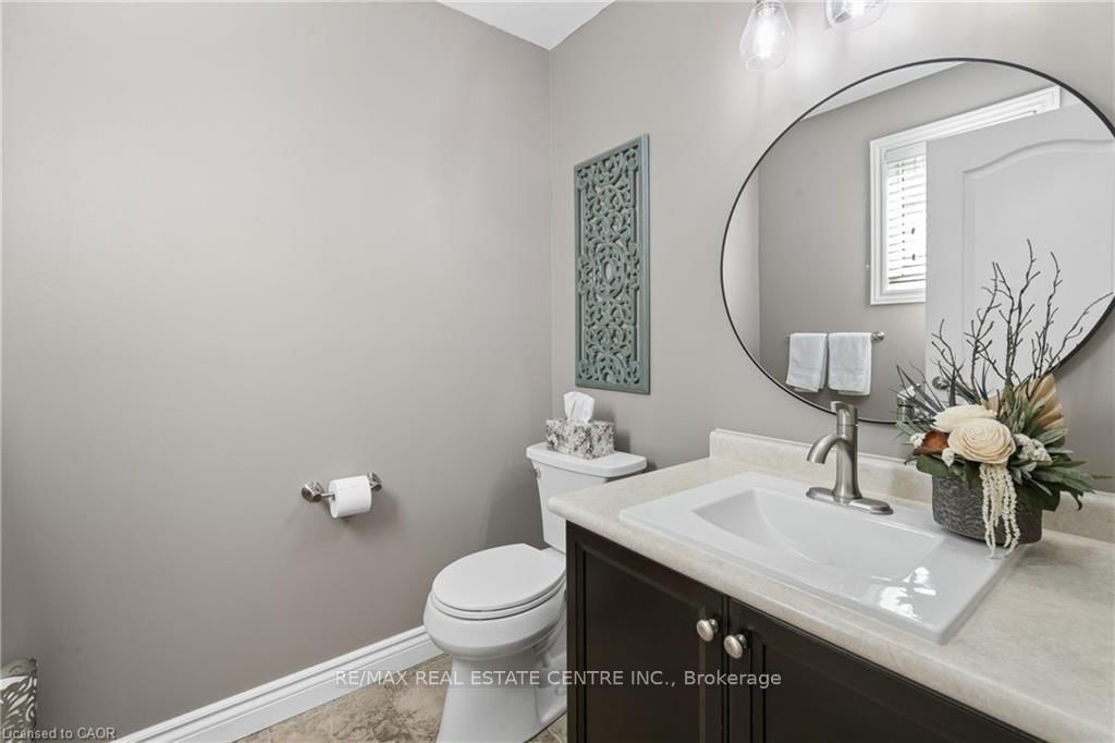 37 Applewood Street • Blandford-Blenheim, ON photo 11