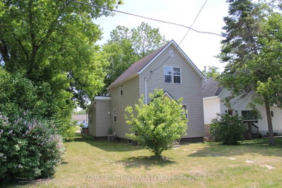 212 FIFTH ST • Rainy River, ON photo 3