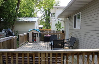 212 FIFTH ST • Rainy River, ON photo 8