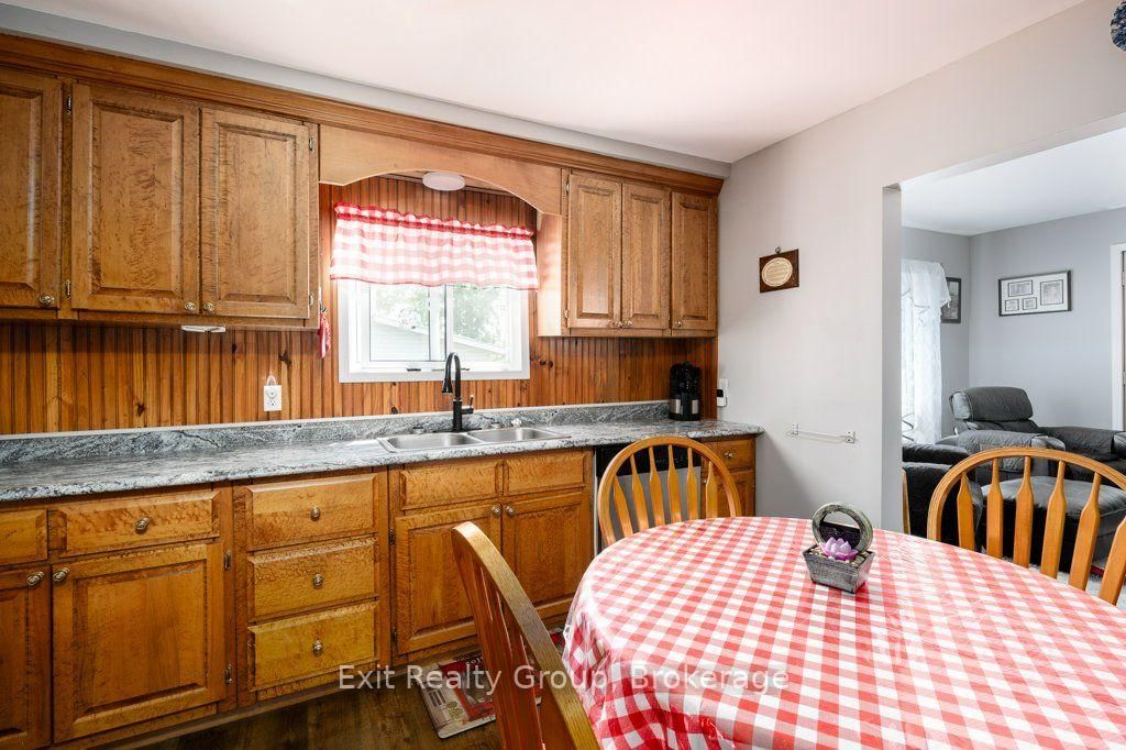 455 Minnie Avenue • Tweed, ON photo 8