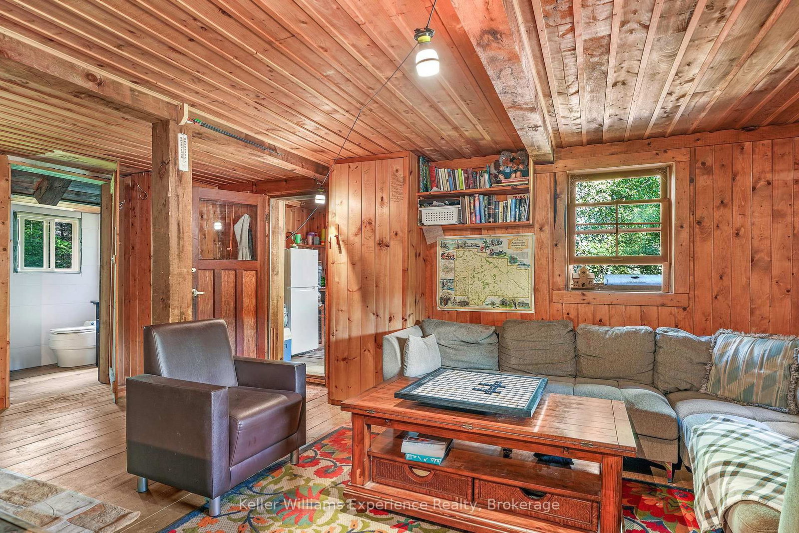 9000 Galeairy Lake • South Algonquin, ON photo 11