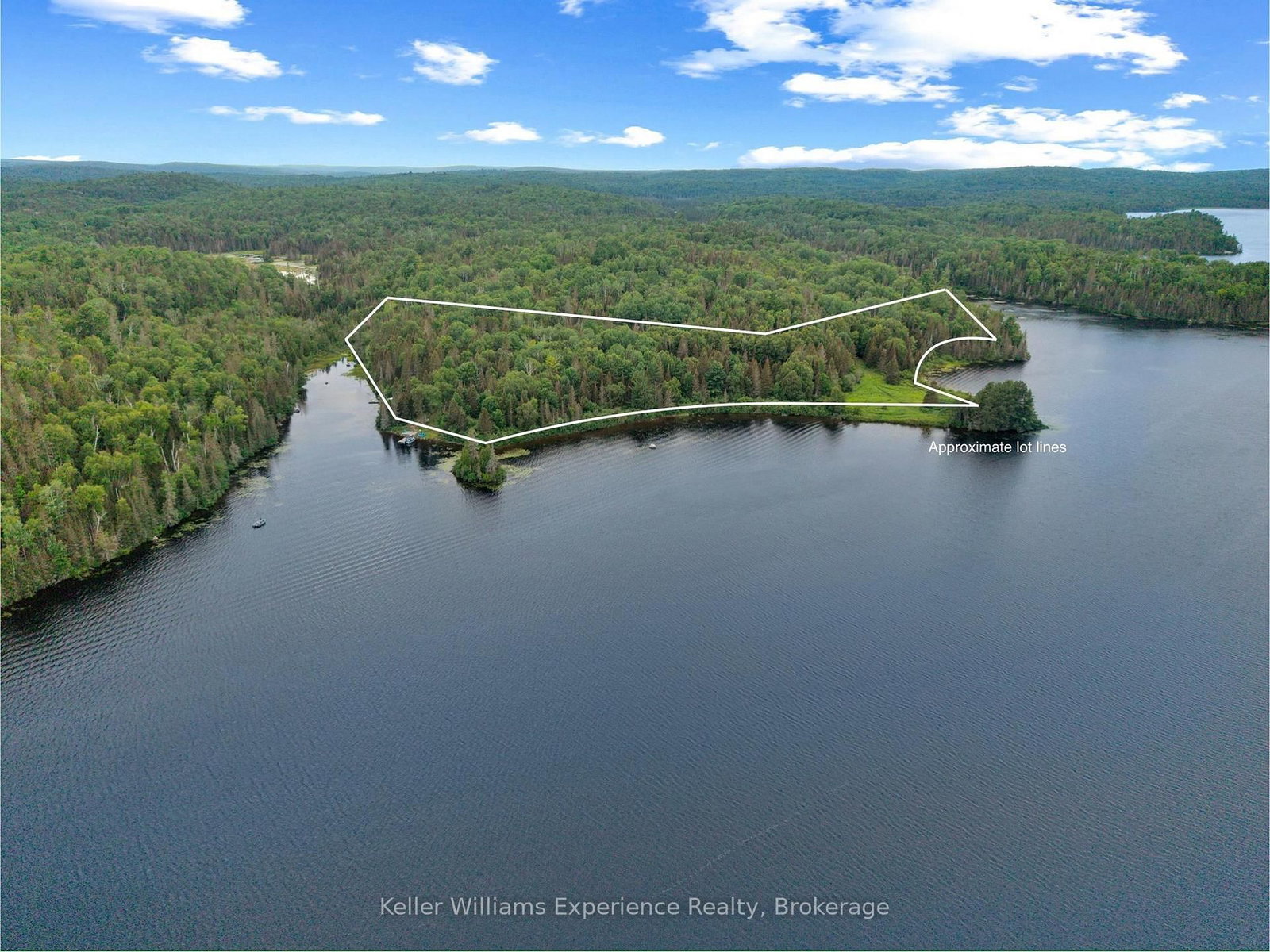 9000 Galeairy Lake • South Algonquin, ON photo 2