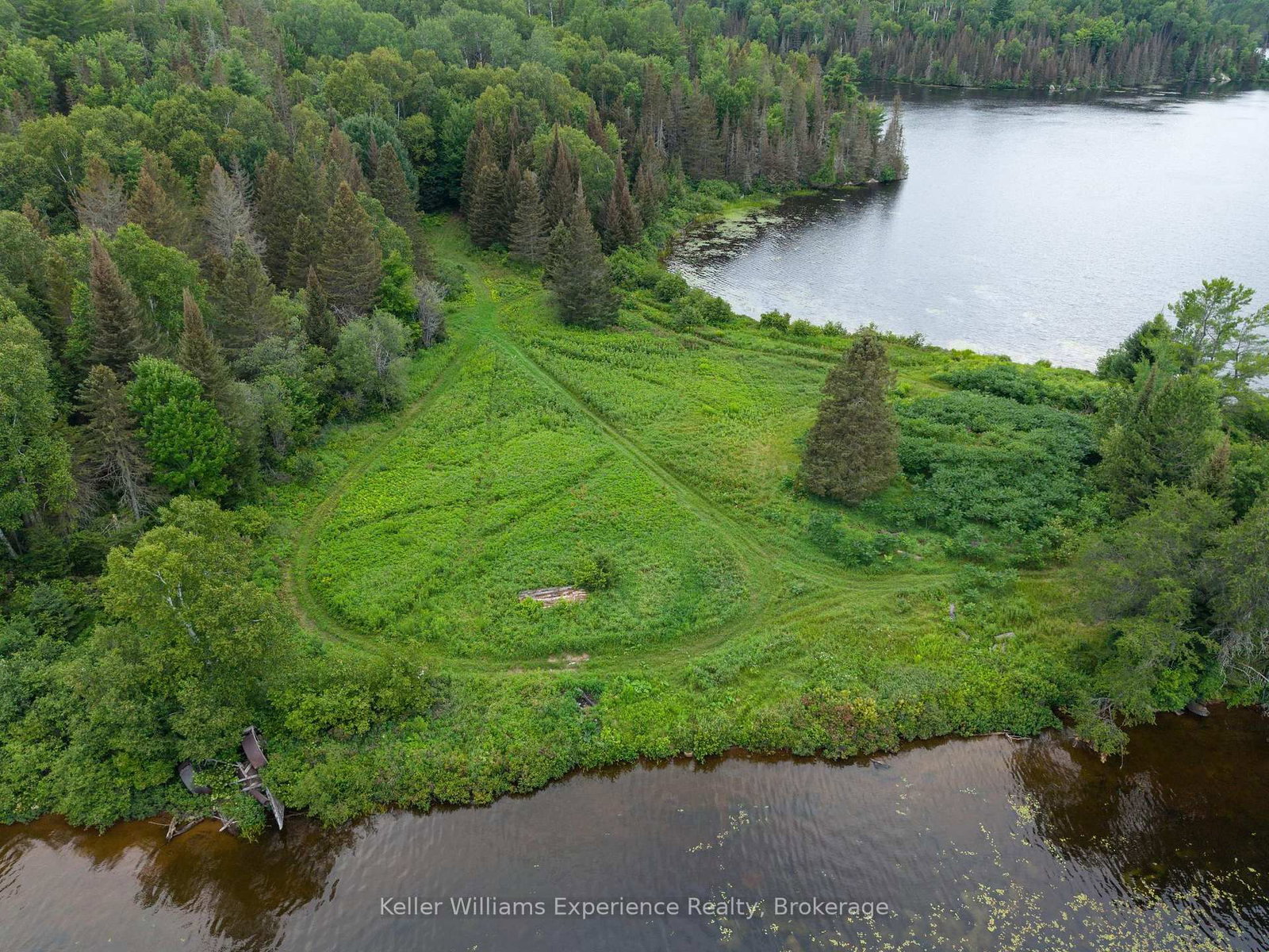 9000 Galeairy Lake • South Algonquin, ON photo 22