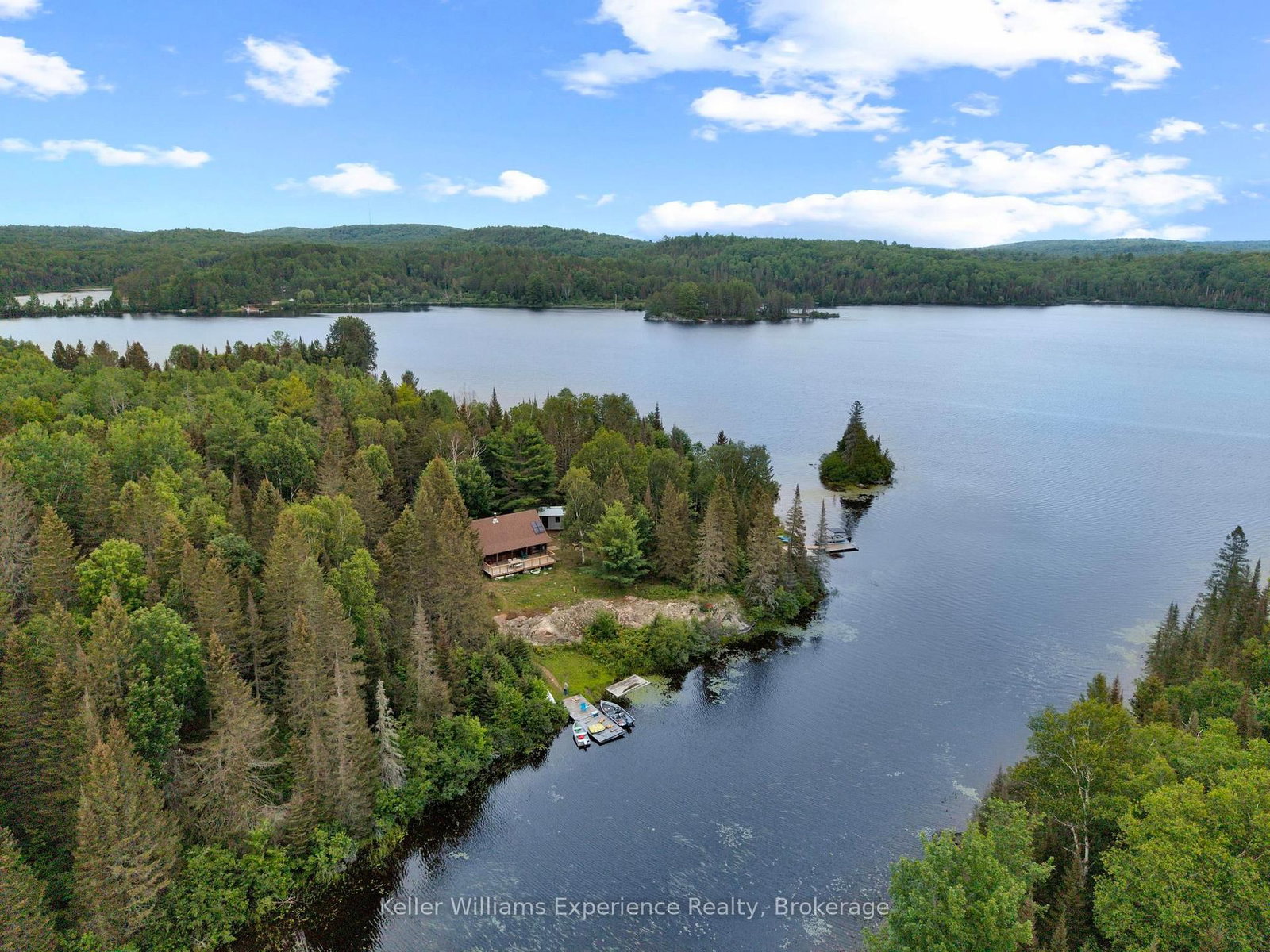 9000 Galeairy Lake • South Algonquin, ON photo 24