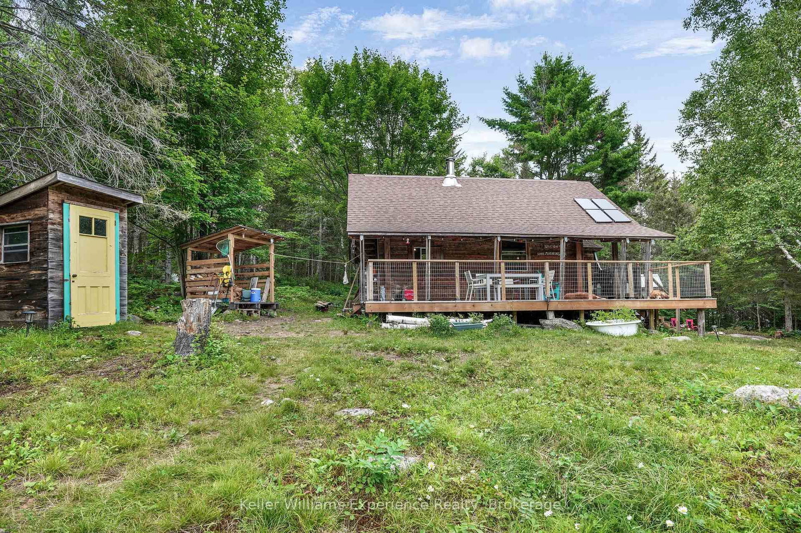 9000 Galeairy Lake • South Algonquin, ON photo 6