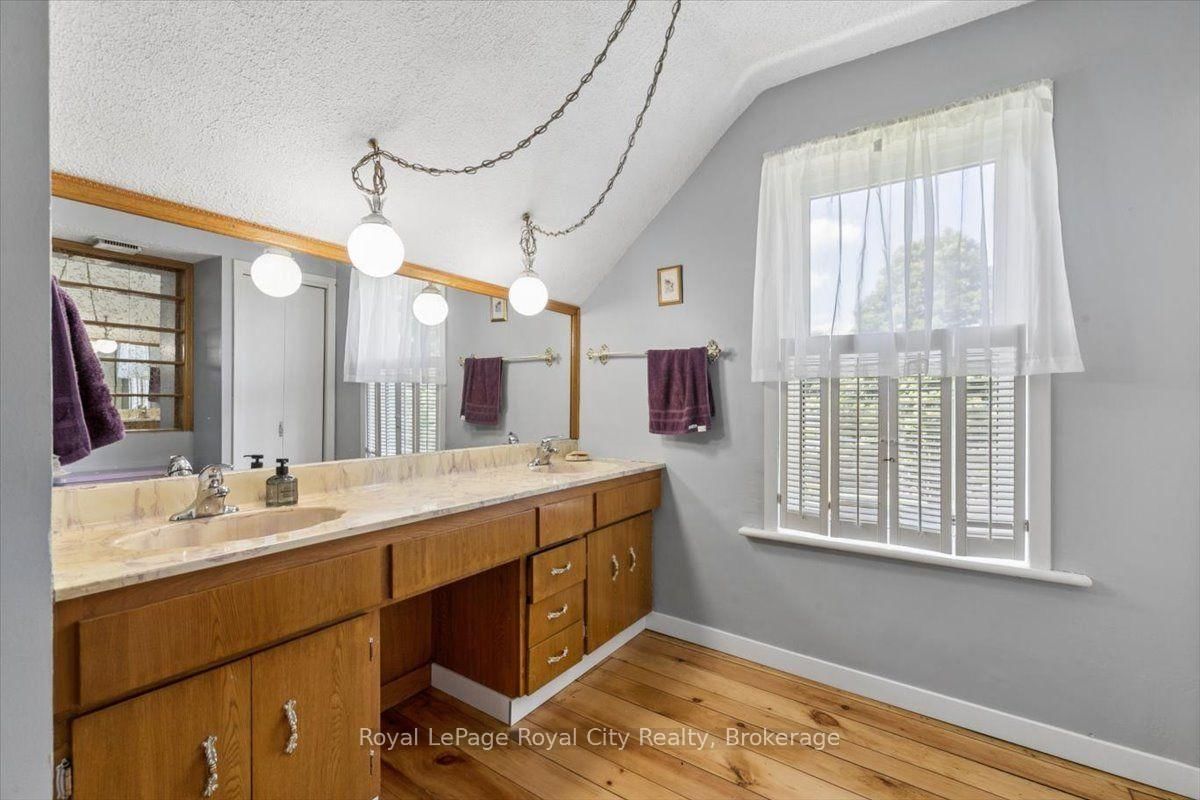 5453 9 Highway • Minto, ON photo 17