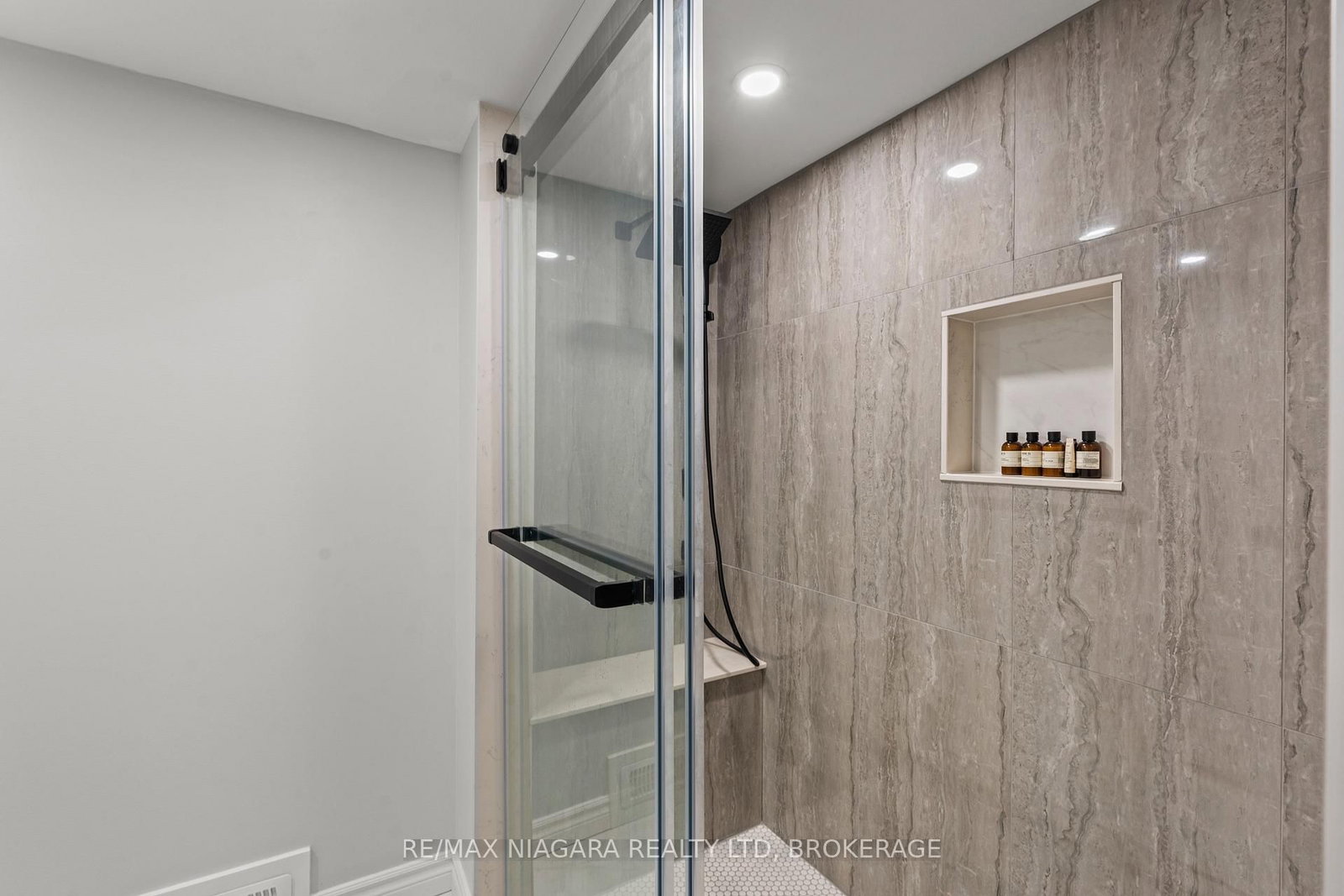 130 John Street W • Niagara-on-the-Lake, ON photo 31