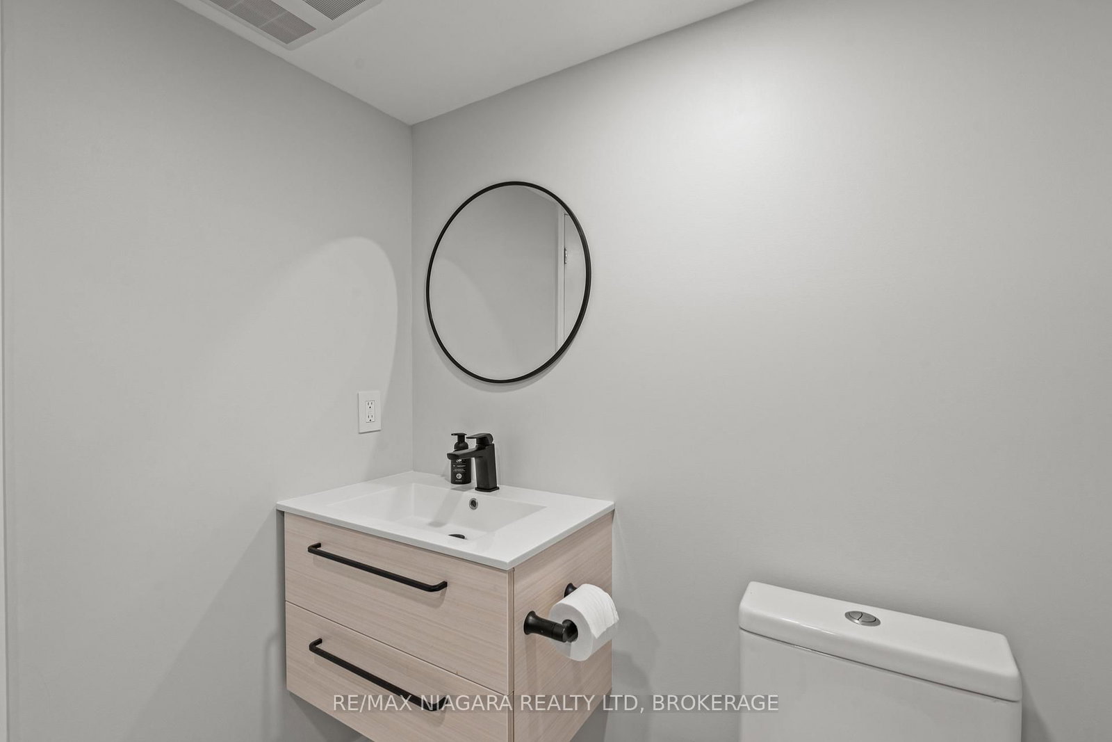 130 John Street W • Niagara-on-the-Lake, ON photo 32
