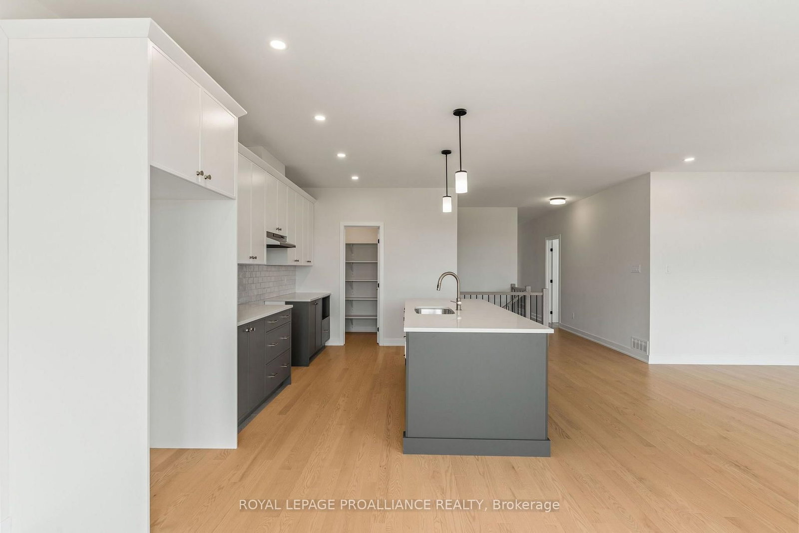 1043 Moore Street • Brockville, ON photo 26