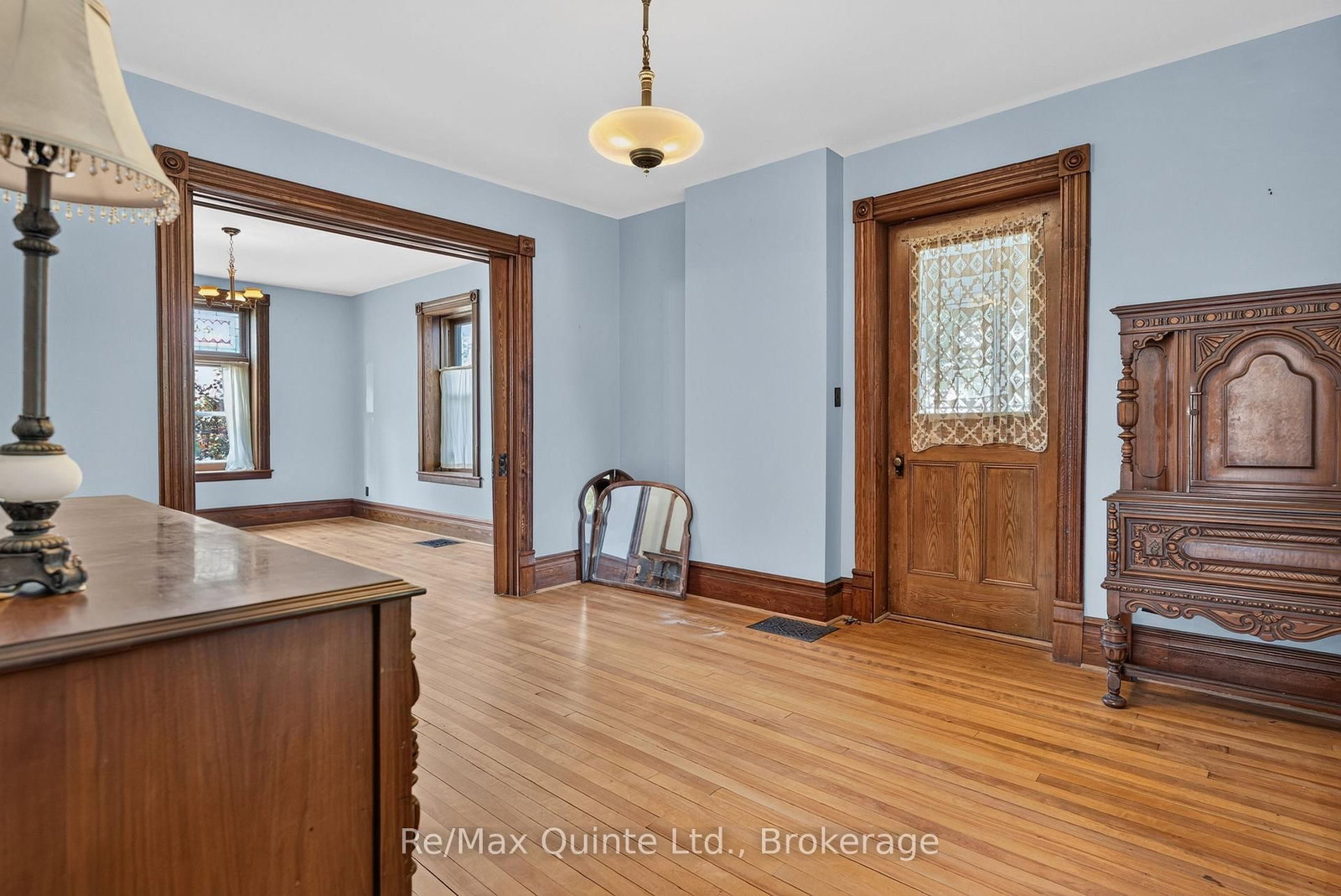 97 St Lawrence Street W • Madoc, ON photo 10