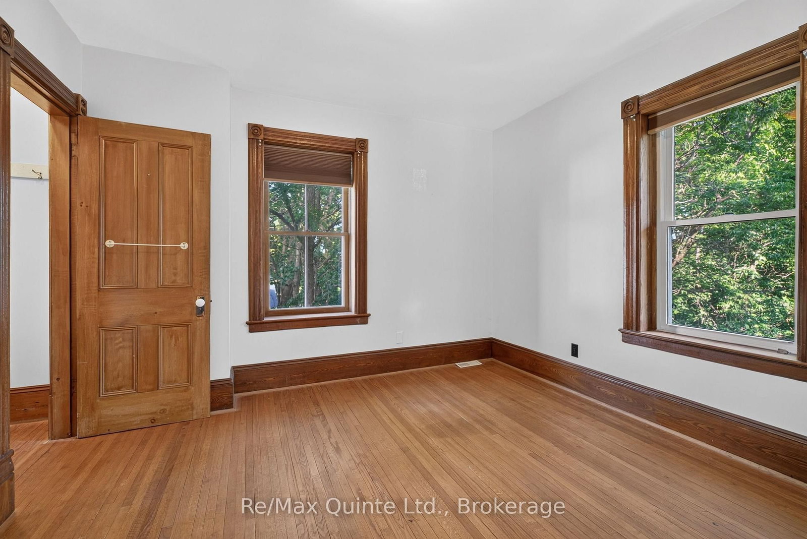 97 St Lawrence Street W • Madoc, ON photo 29