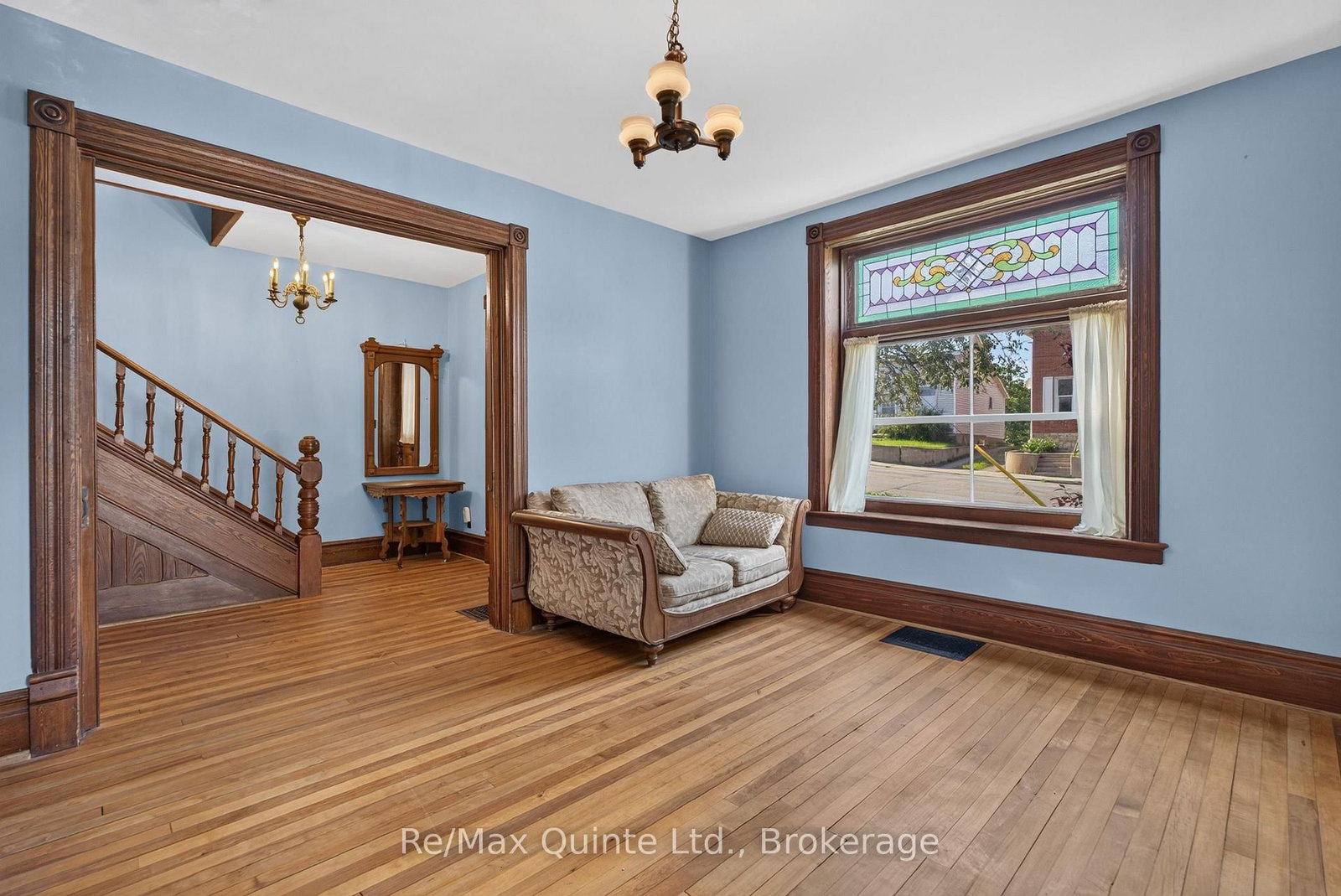 97 St Lawrence Street W • Madoc, ON photo 8