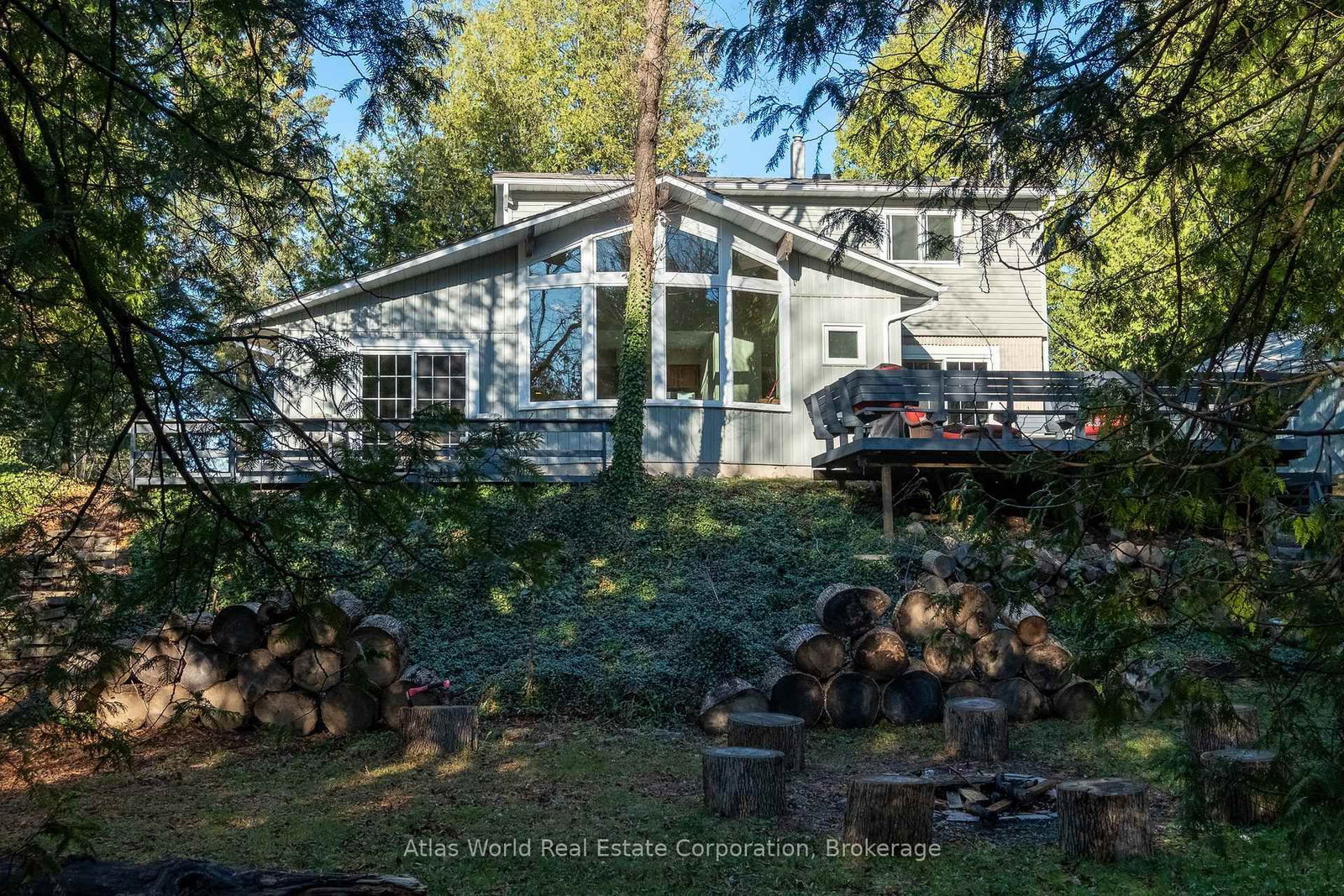 19 Front Street • South Bruce Peninsula, ON photo 2