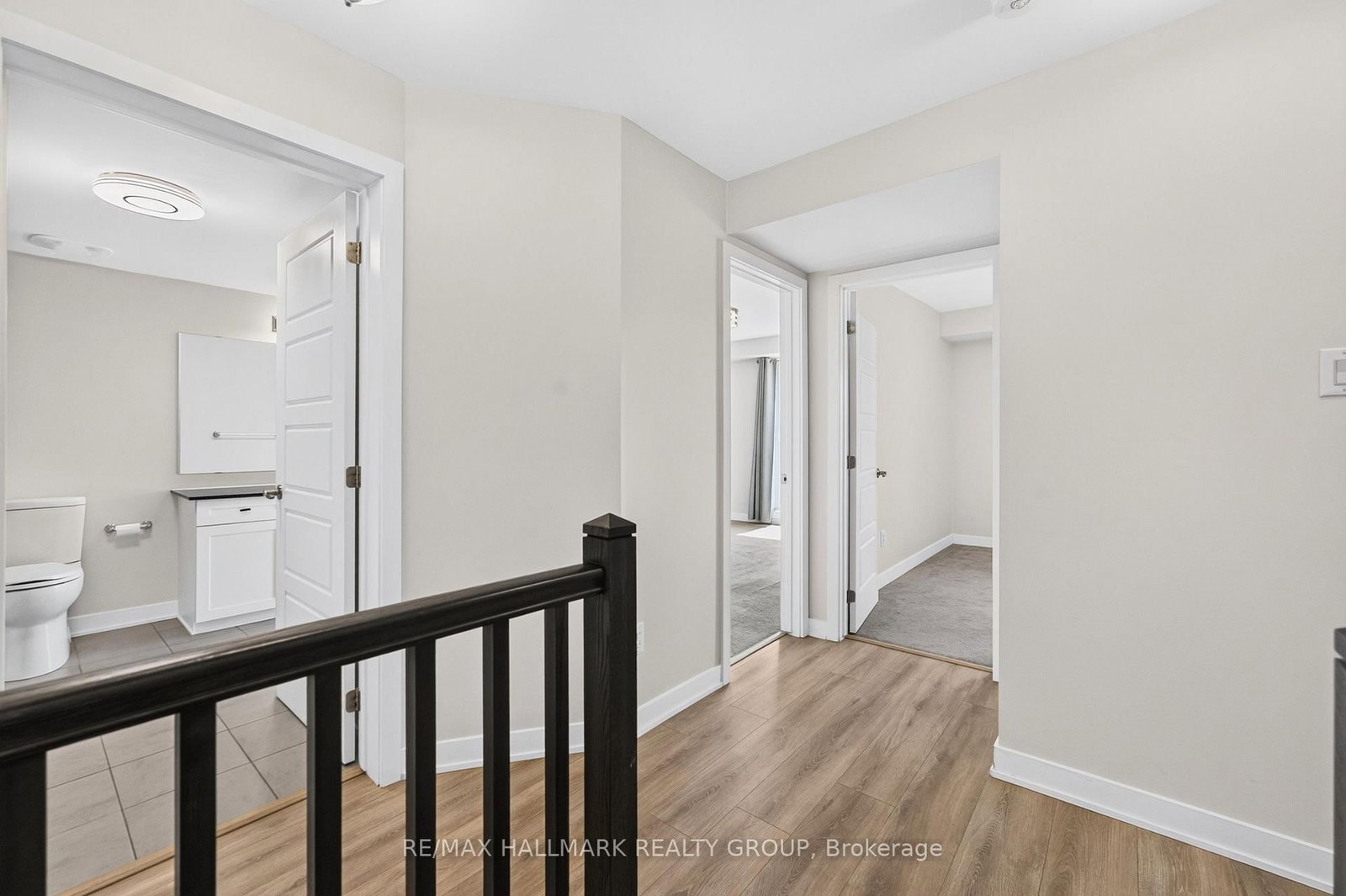575 Takamose Private • Ottawa, ON photo 29