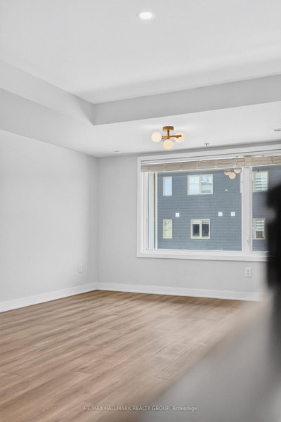 575 Takamose Private • Ottawa, ON photo 4