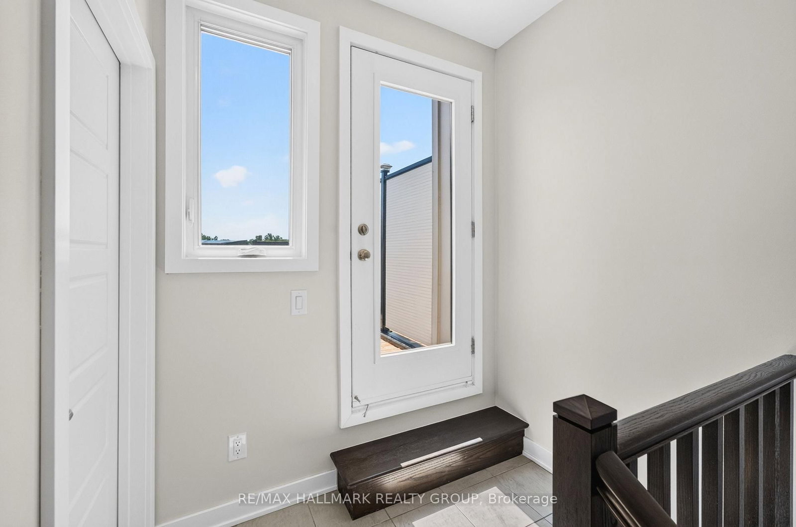575 Takamose Private • Ottawa, ON photo 41