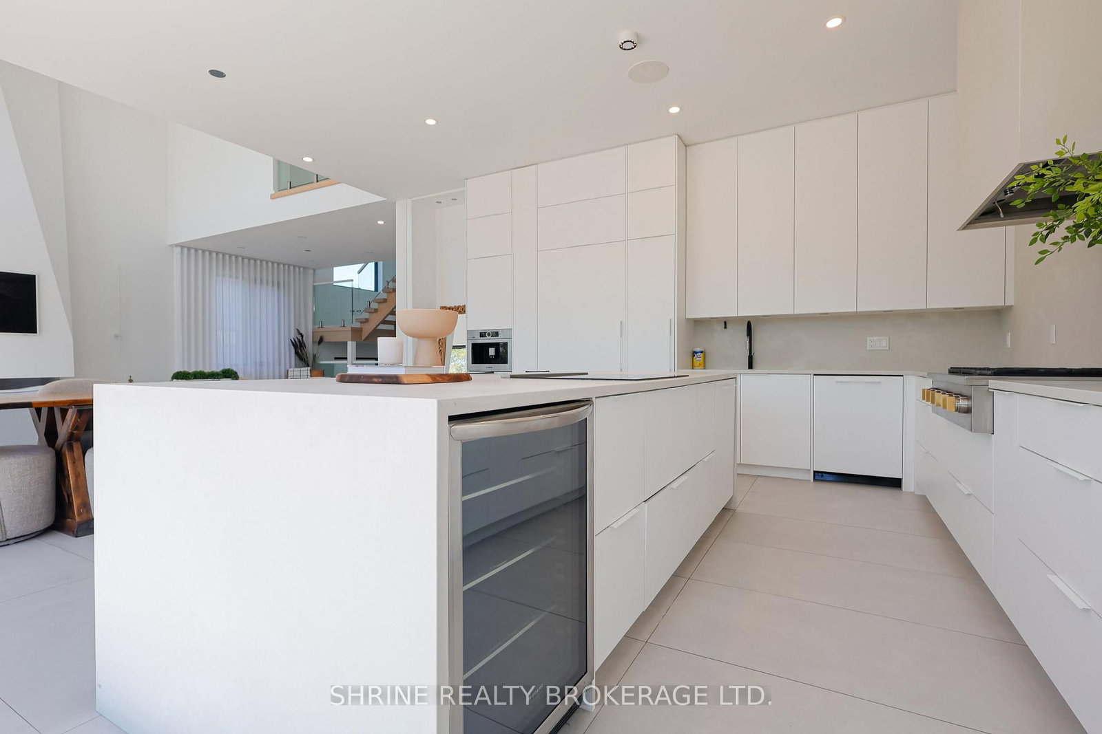 228 EDGEWATER Boulevard • Middlesex Centre, ON photo 14