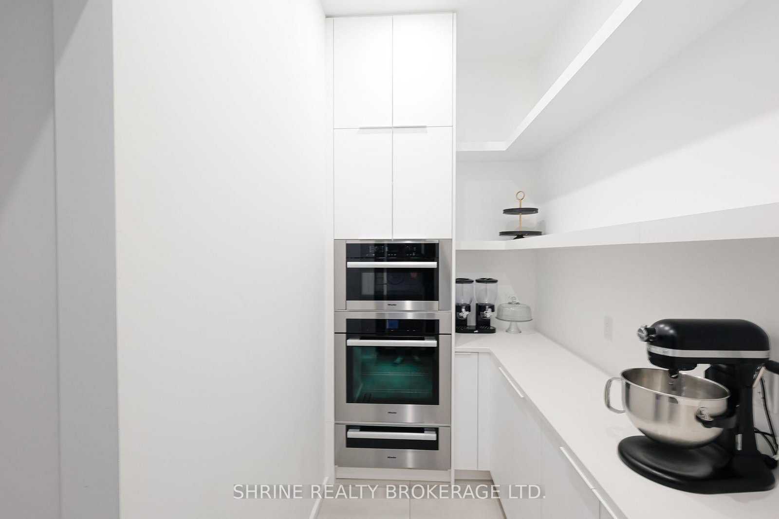 228 EDGEWATER Boulevard • Middlesex Centre, ON photo 15