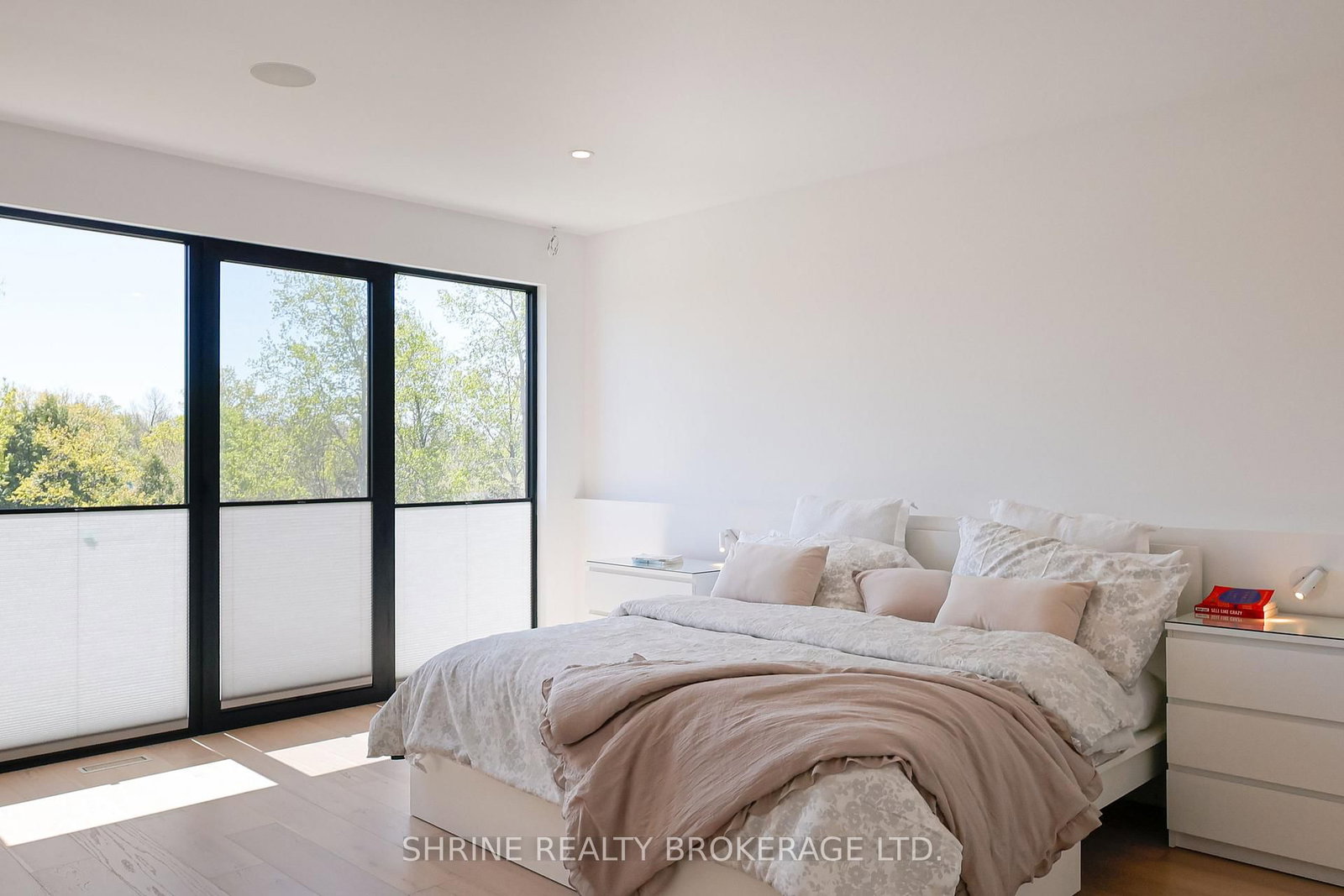 228 EDGEWATER Boulevard • Middlesex Centre, ON photo 24