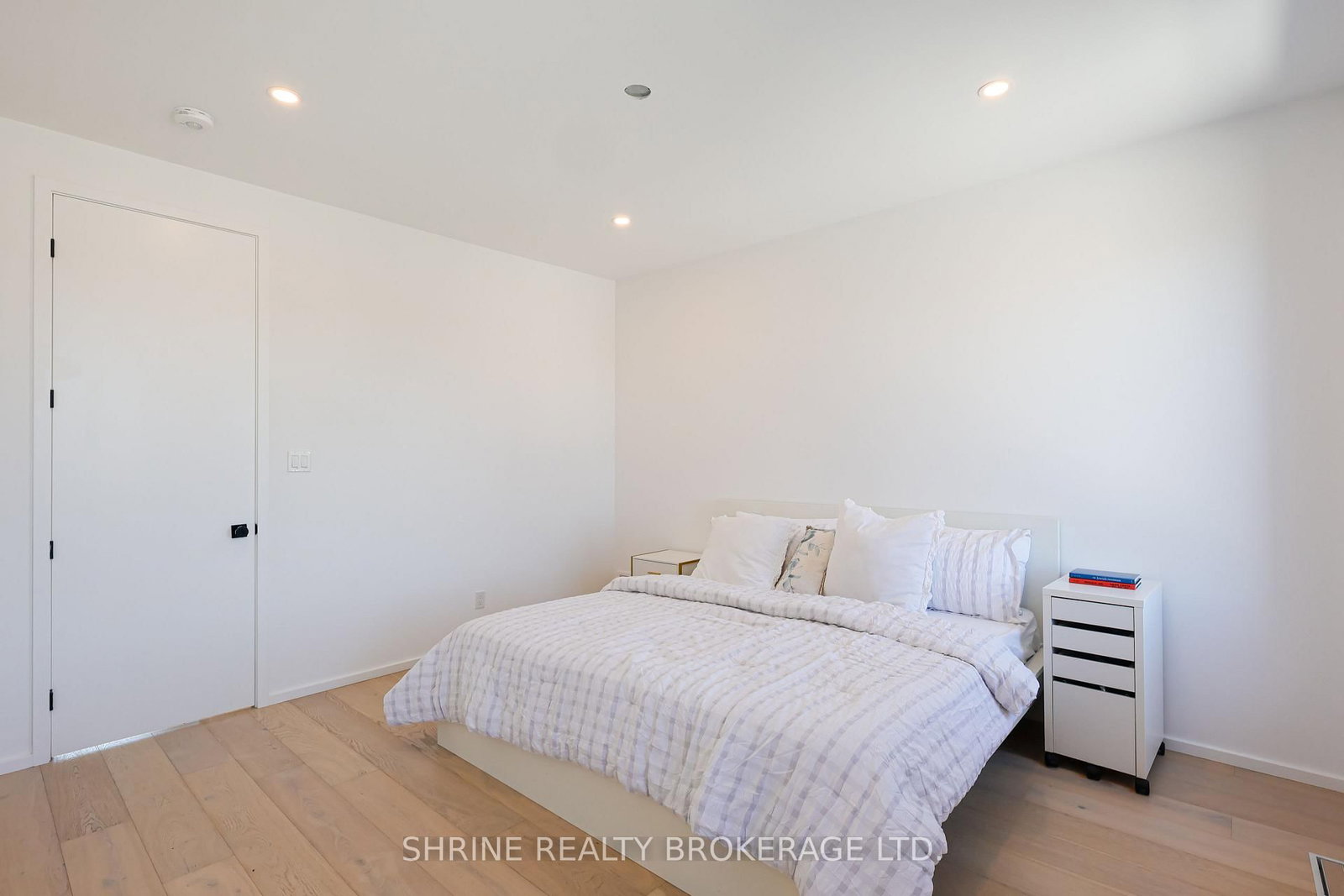 228 EDGEWATER Boulevard • Middlesex Centre, ON photo 38