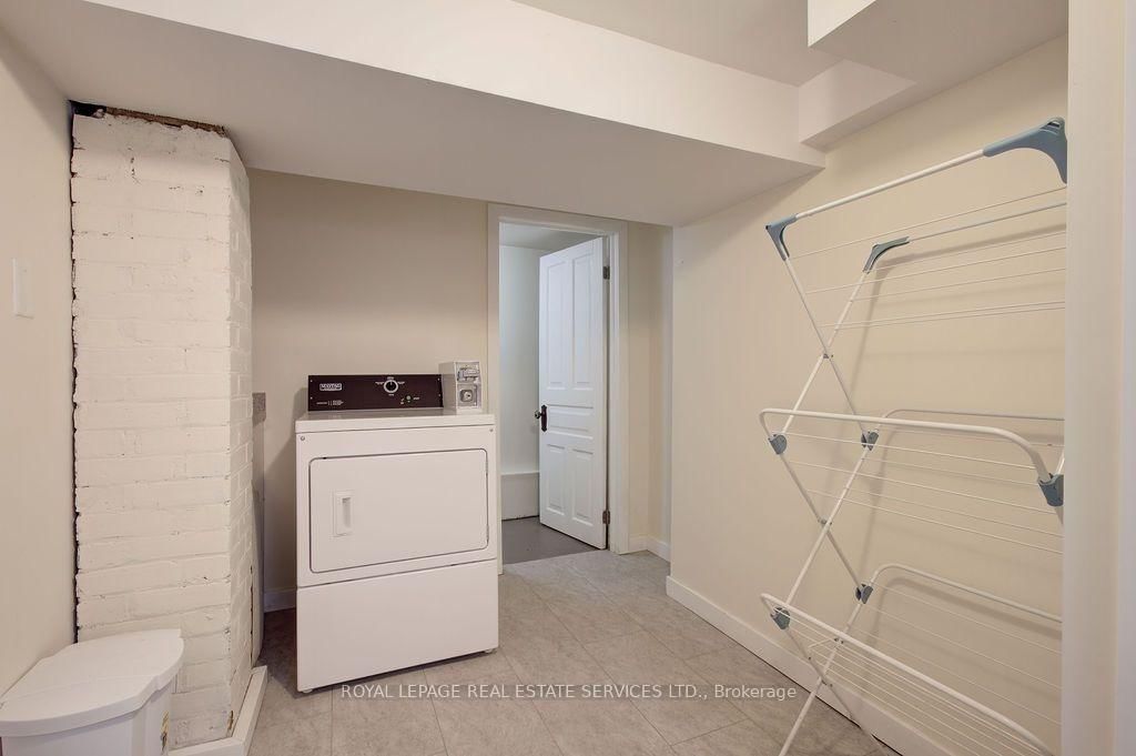 120 Hibernia Street • Stratford, ON photo 18