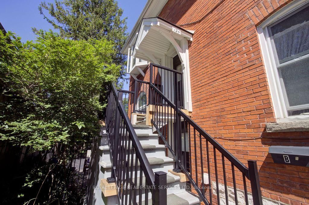 120 Hibernia Street • Stratford, ON photo 5