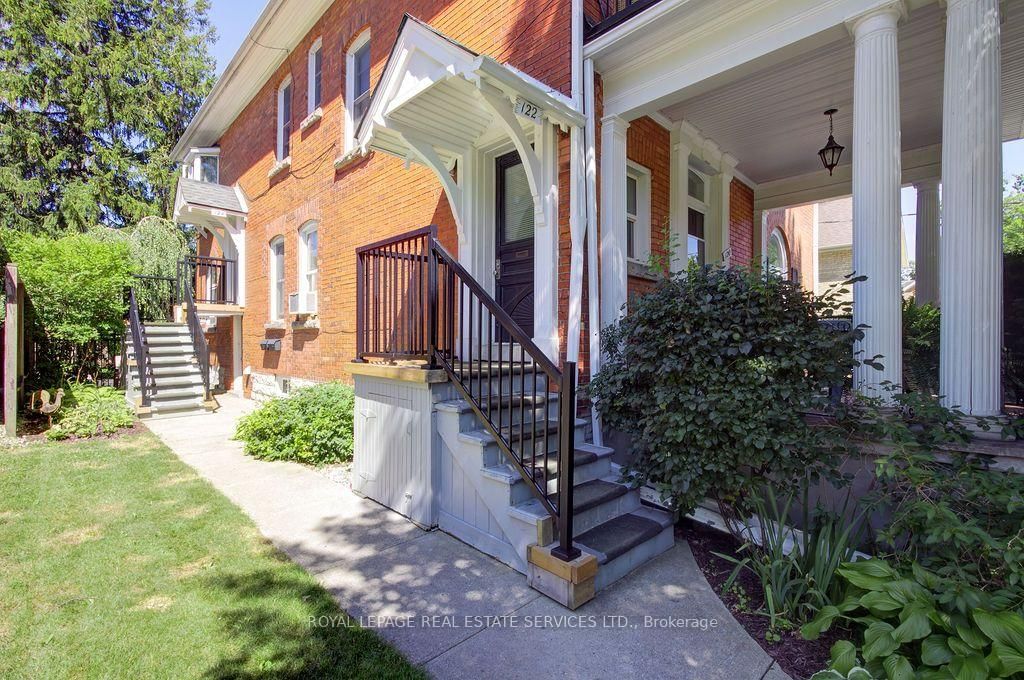 120 Hibernia Street • Stratford, ON photo 8