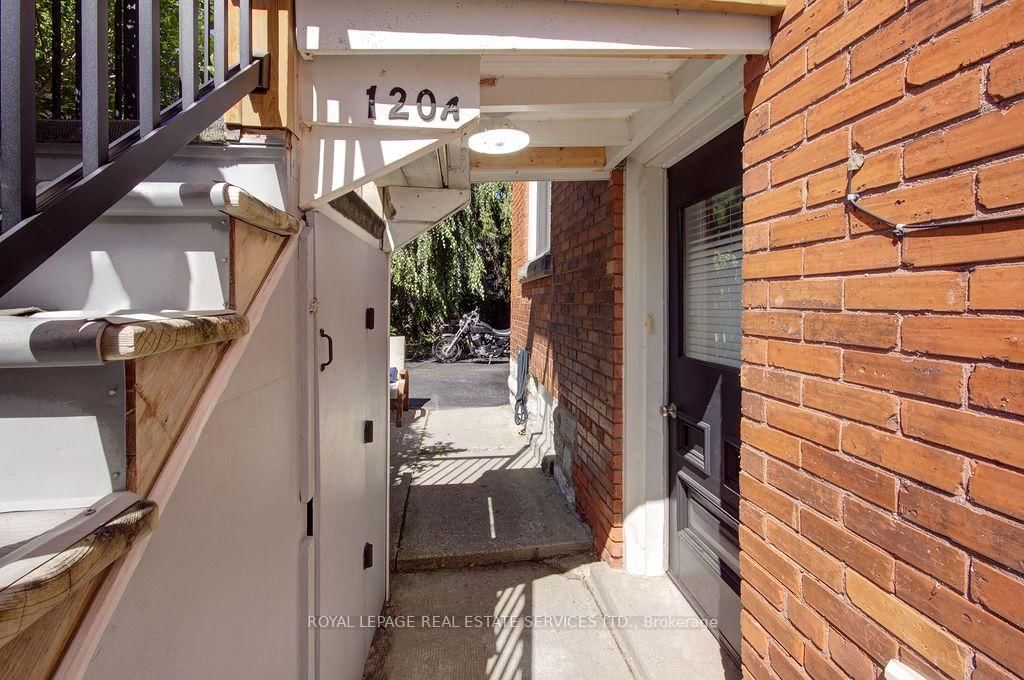 120 Hibernia Street • Stratford, ON photo 9