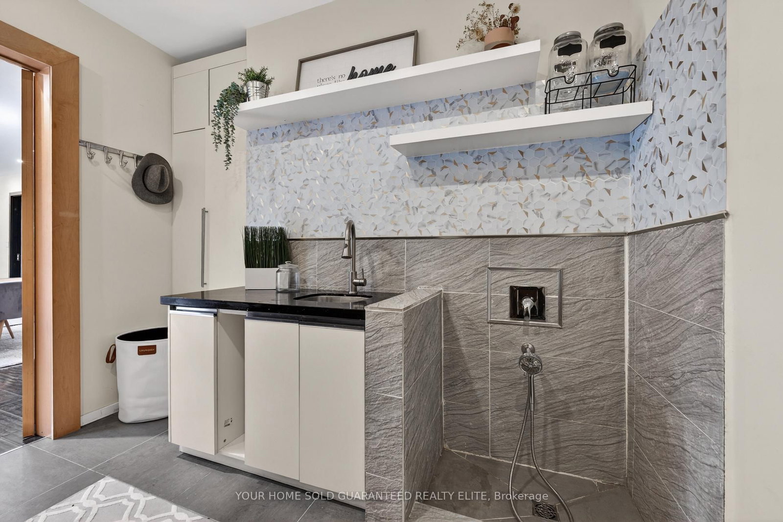 237B Main Street W • Grimsby, ON photo 15