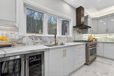237B Main Street W • Grimsby, ON photo 9