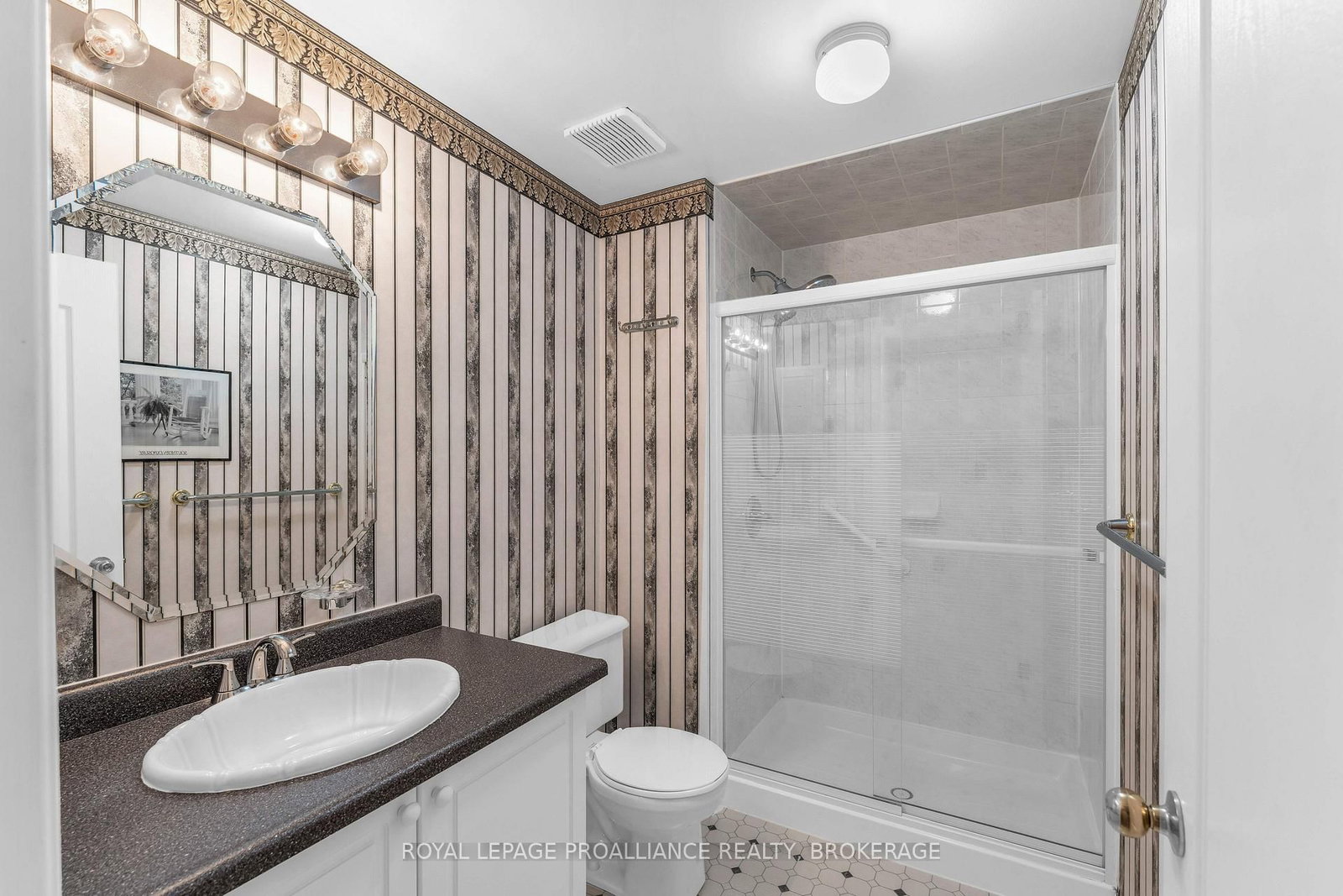 523 Trimble Gate • Kingston, ON photo 39