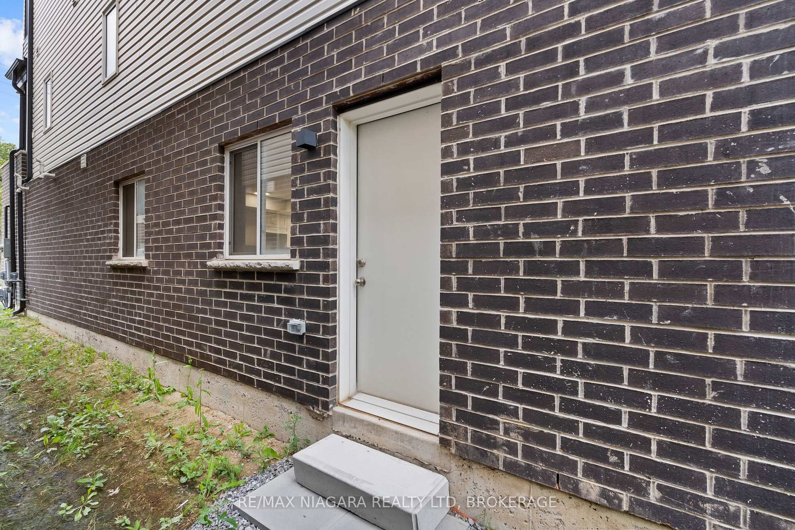 43 Superior Street • Welland, ON photo 24